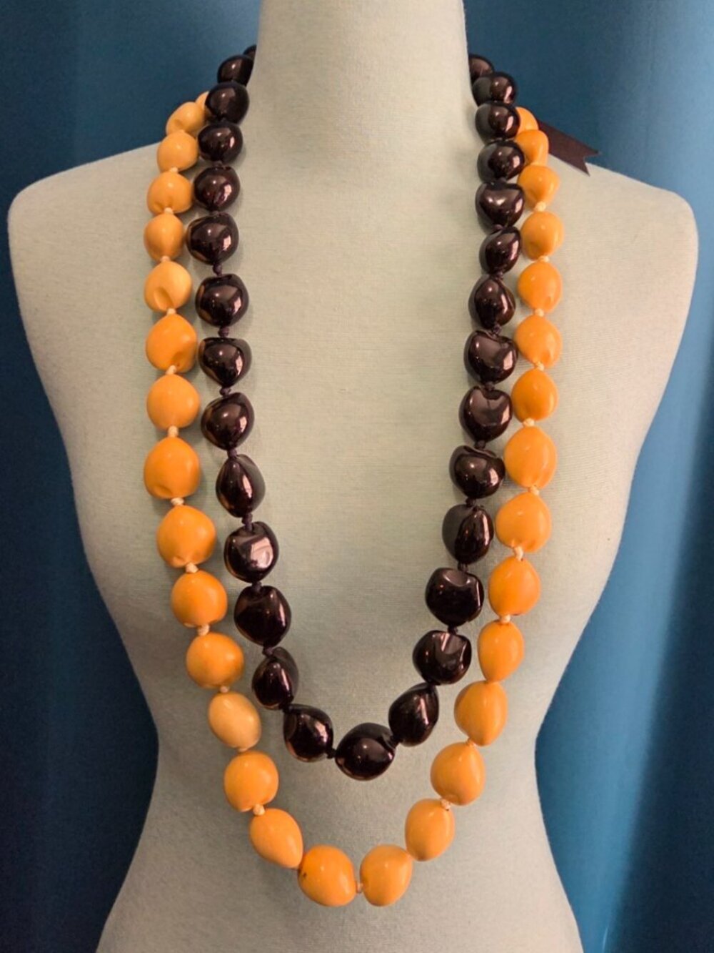 Polished Hawaiian Kukui Nut Leis necklace / Enlightenment & protection & peace